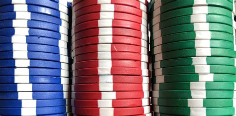 how much are blue poker chips worth
